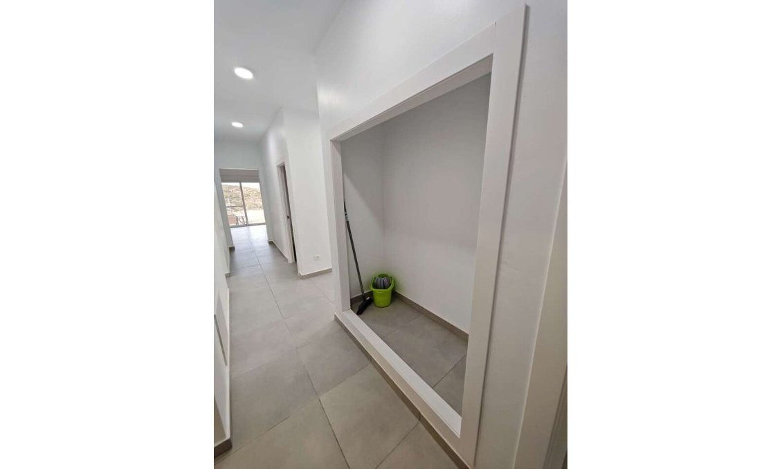 Használt Ingatlanok - Villa -
Fortuna - Inland