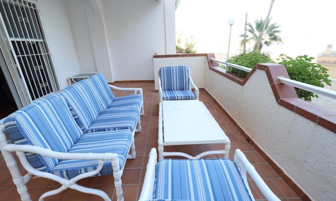 Resale - Bungalow -
Orihuela Costa - Costa Blanca