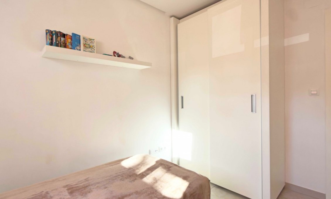 Revânzare - Apartament -
Orihuela Costa - Costa Blanca