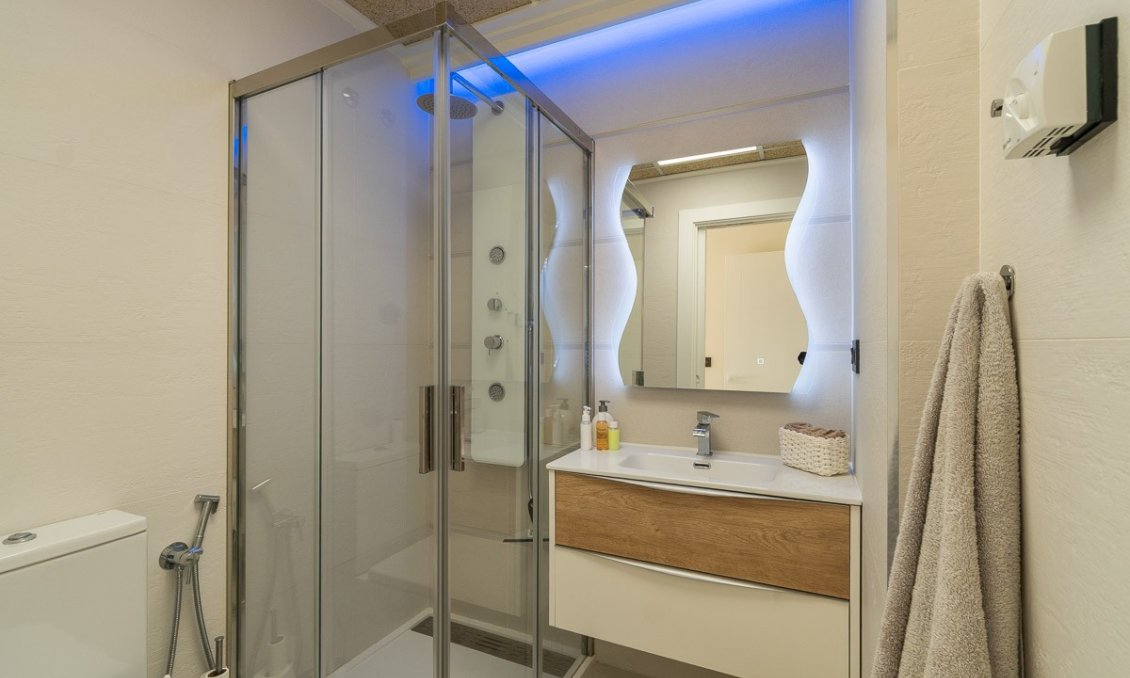 Revânzare - Apartament -
Orihuela Costa - Costa Blanca