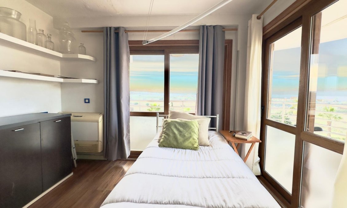 Segunda mano - Apartamento -
Torrevieja - La Veleta