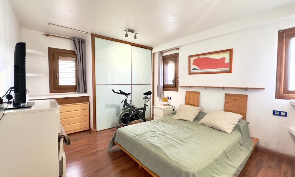 Segunda mano - Apartamento -
Torrevieja - La Veleta