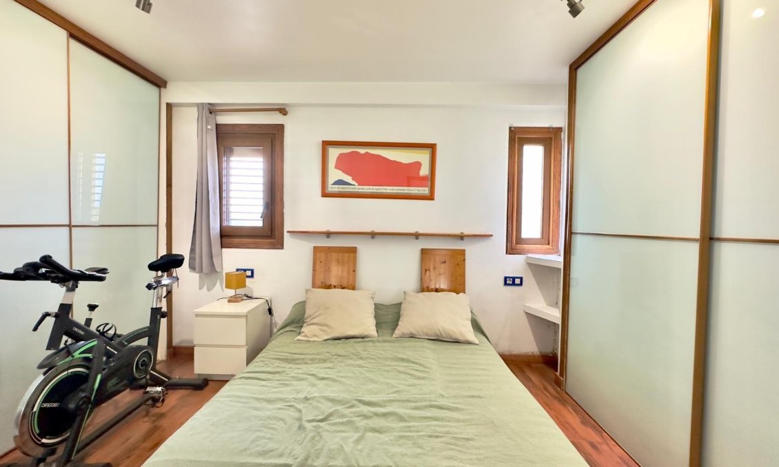 Segunda mano - Apartamento -
Torrevieja - La Veleta