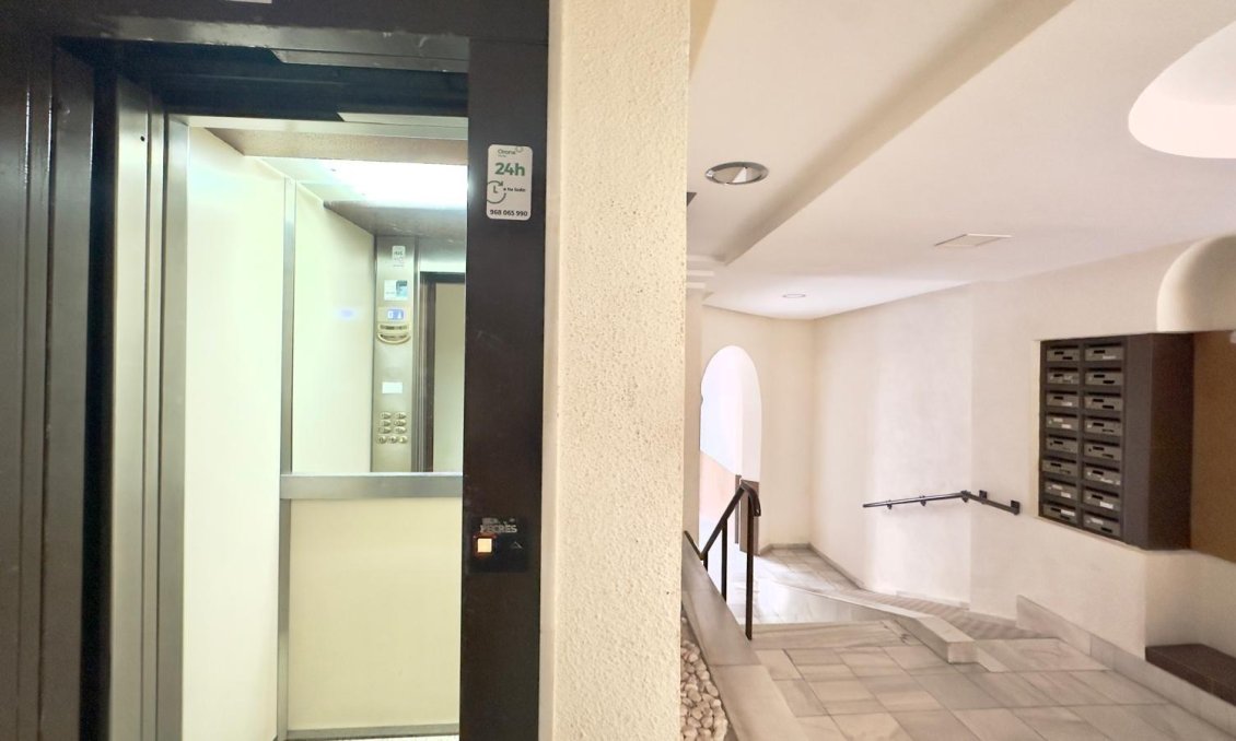 Segunda mano - Apartamento -
Torrevieja - La Veleta