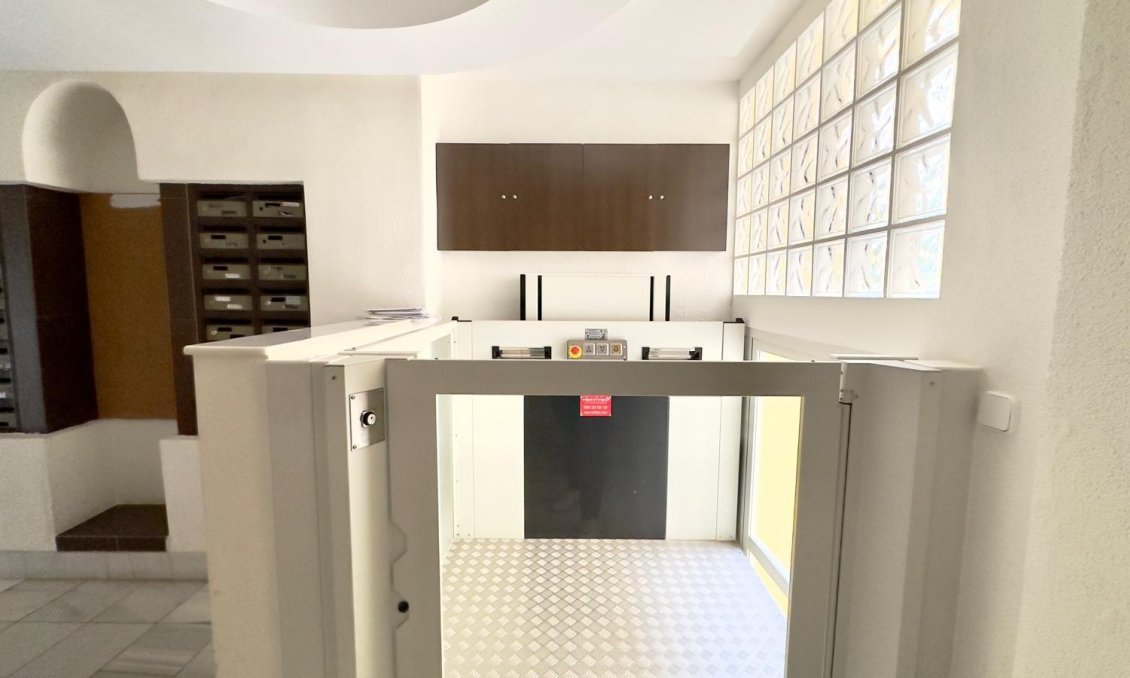 Segunda mano - Apartamento -
Torrevieja - La Veleta