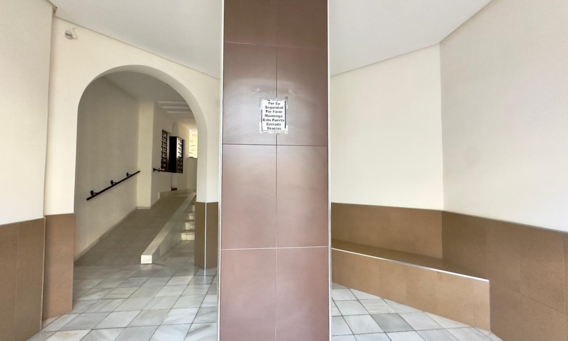 Segunda mano - Apartamento -
Torrevieja - La Veleta