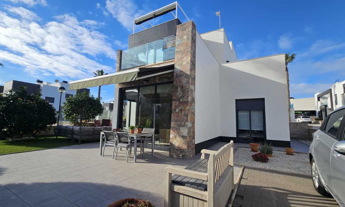 Revente - Villa -
Orihuela Costa - Costa Blanca