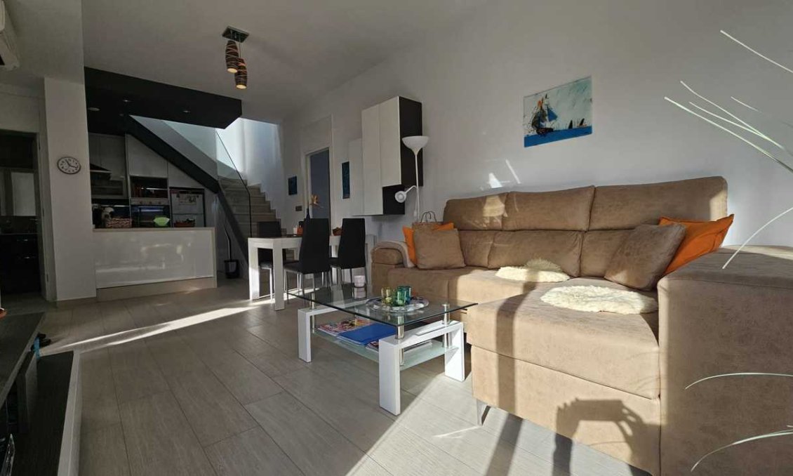 Revente - Villa -
Orihuela Costa - Costa Blanca