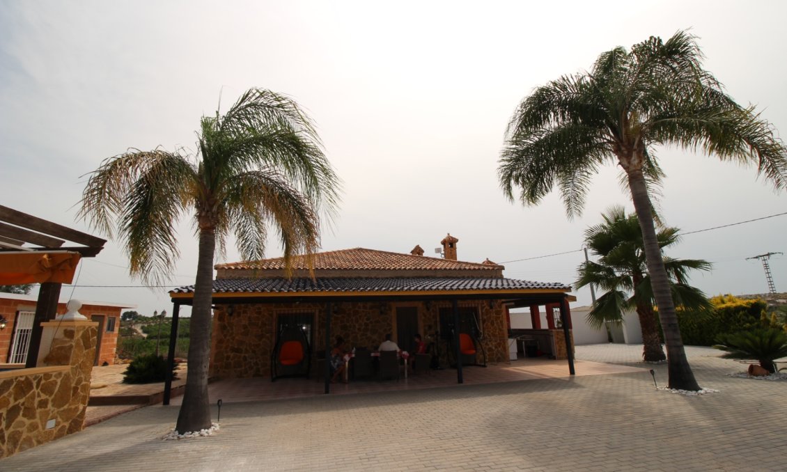 Használt Ingatlanok - Villa -
Fortuna - Inland