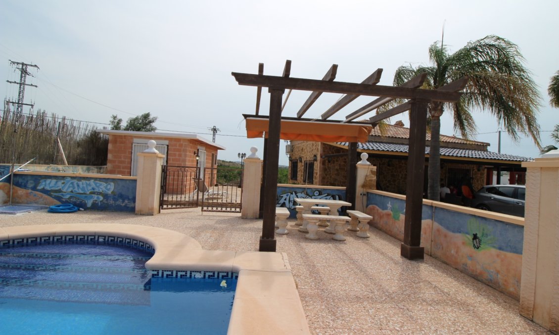 Használt Ingatlanok - Villa -
Fortuna - Inland