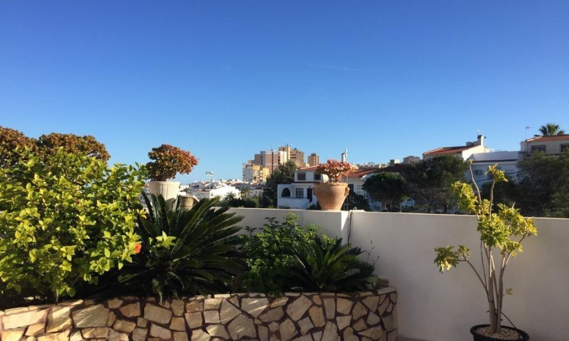 Segunda mano - Villa -
Torrevieja - La Mata