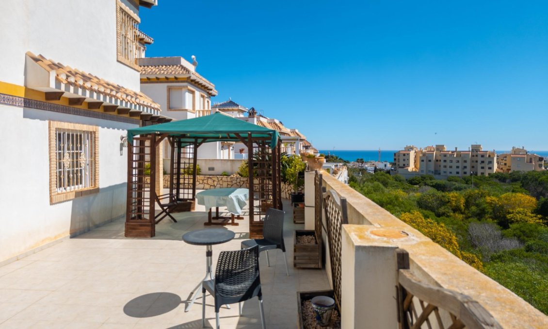 Segunda mano - Villa -
Torrevieja - La Mata