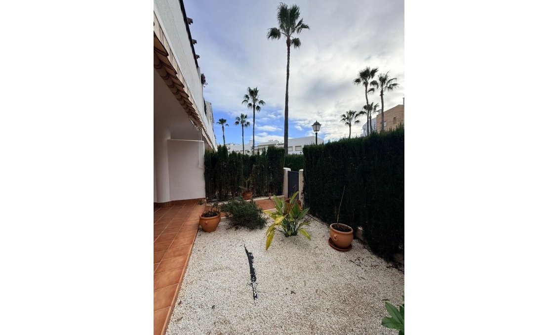 Használt Ingatlanok - Apartman -
Orihuela Costa - Villamartín