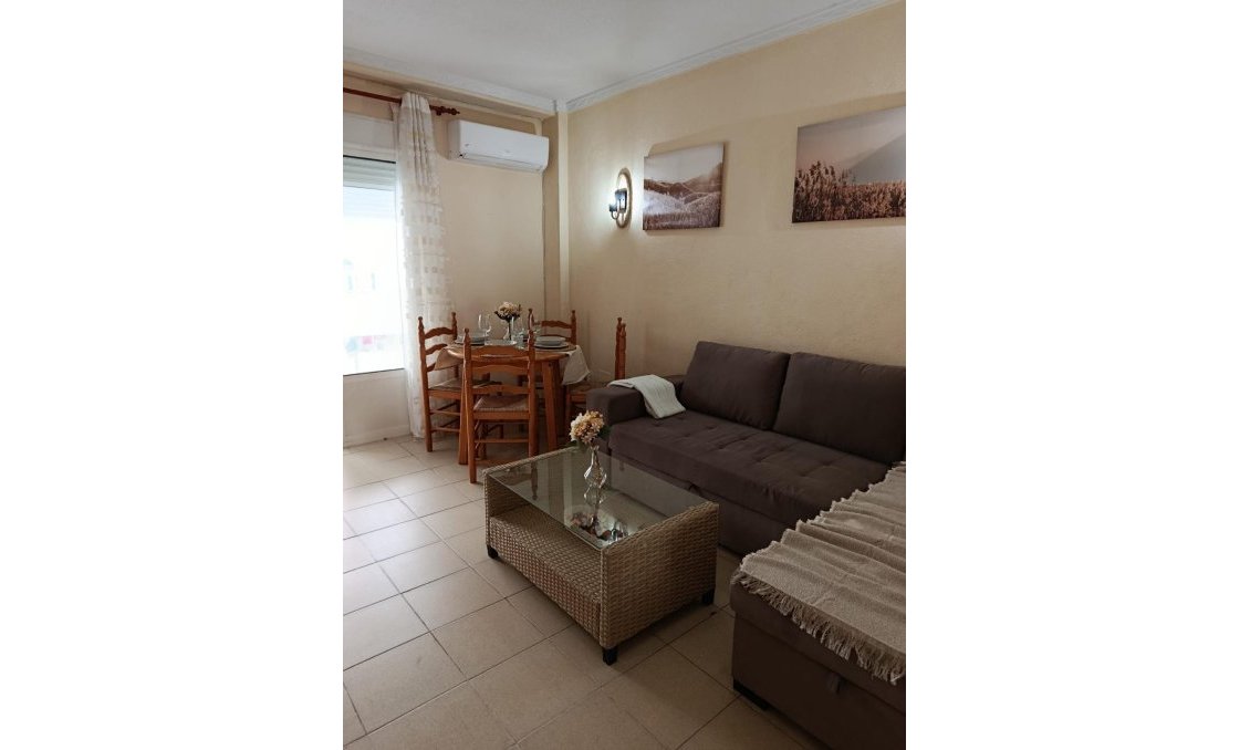 Segunda mano - Apartamento -
Torrevieja - Cabo Cervera