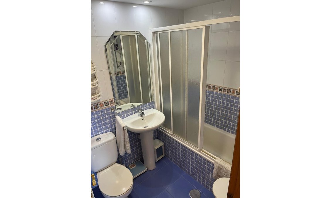 Segunda mano - Apartamento -
Orihuela Costa - Campoamor