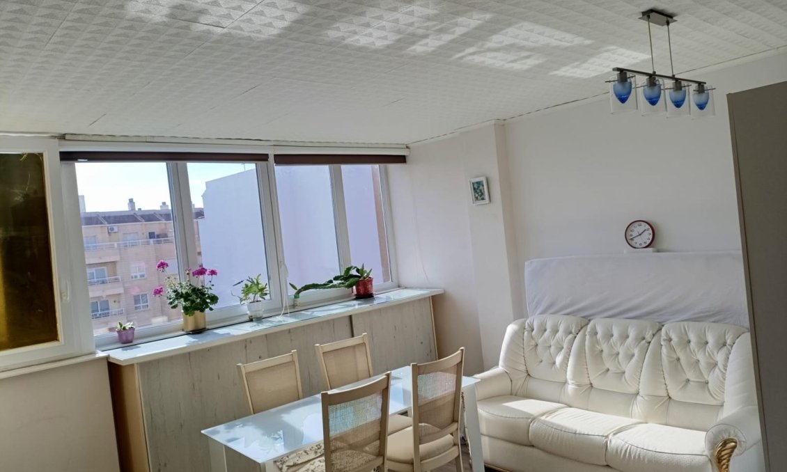 Wiederverkauf - Wohnung -
Torrevieja