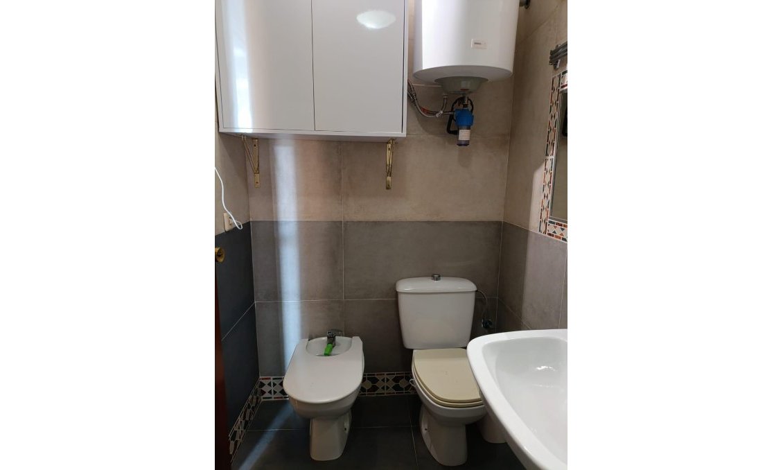 Wiederverkauf - Wohnung -
Torrevieja