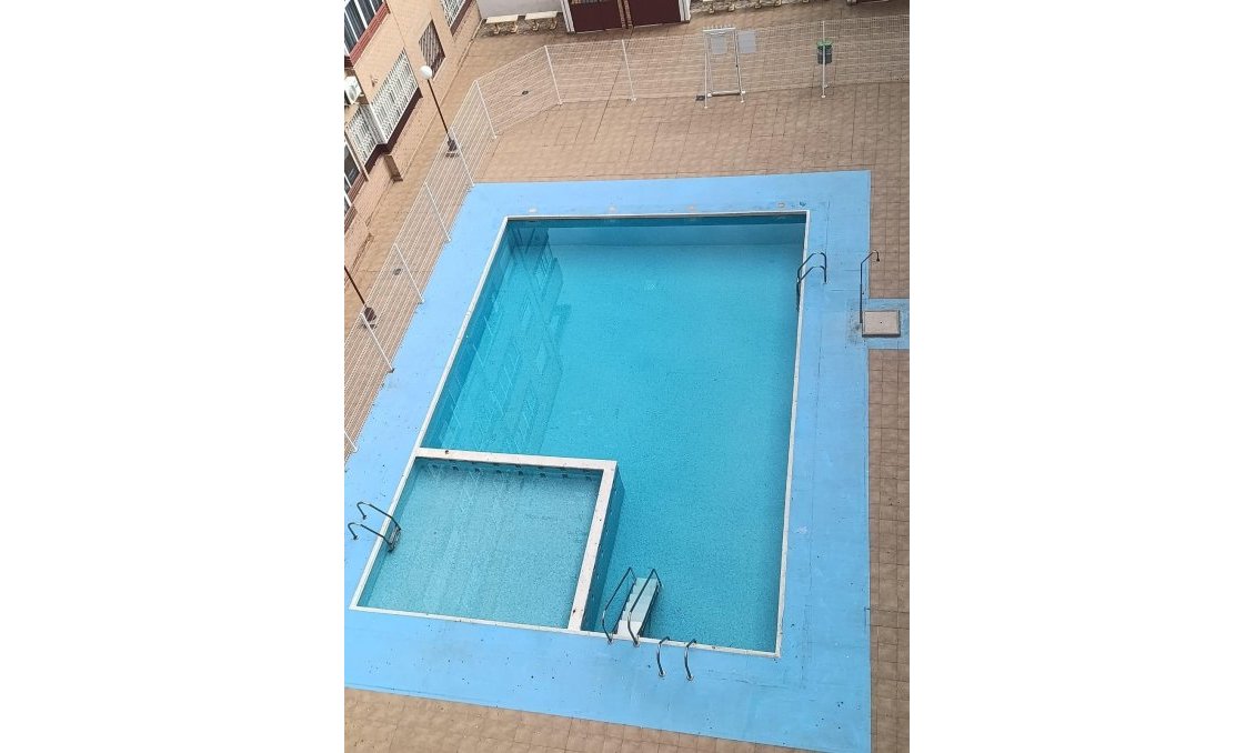 Wiederverkauf - Wohnung -
Torrevieja