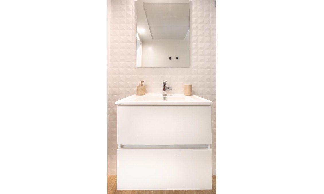 Segunda mano - Apartamento -
Torrevieja - Punta Prima