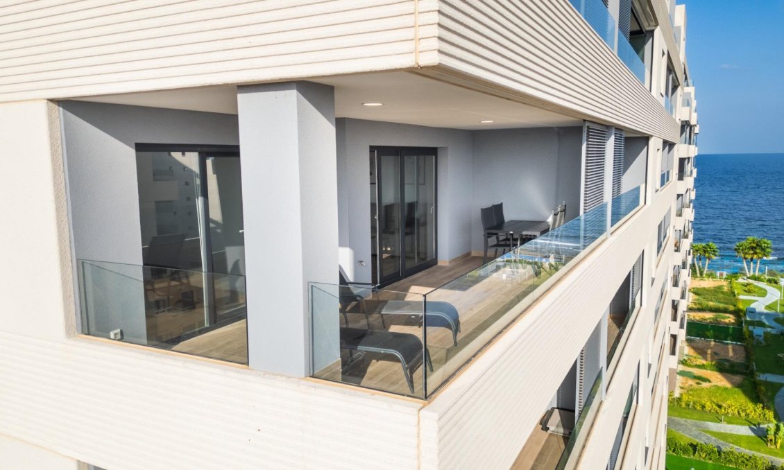 Segunda mano - Apartamento -
Torrevieja - Punta Prima