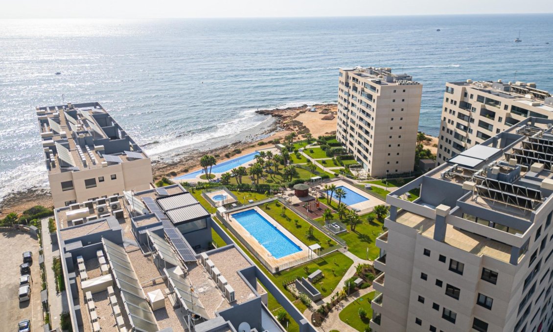 Segunda mano - Apartamento -
Torrevieja - Punta Prima