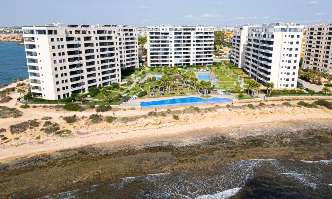 Segunda mano - Apartamento -
Torrevieja - Punta Prima