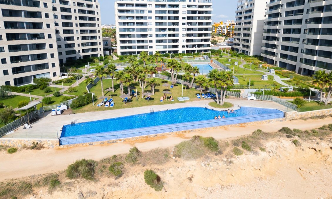 Segunda mano - Apartamento -
Torrevieja - Punta Prima