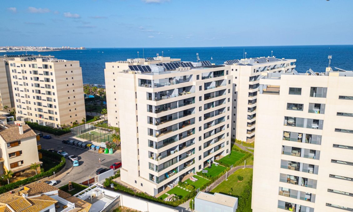 Segunda mano - Apartamento -
Torrevieja - Punta Prima