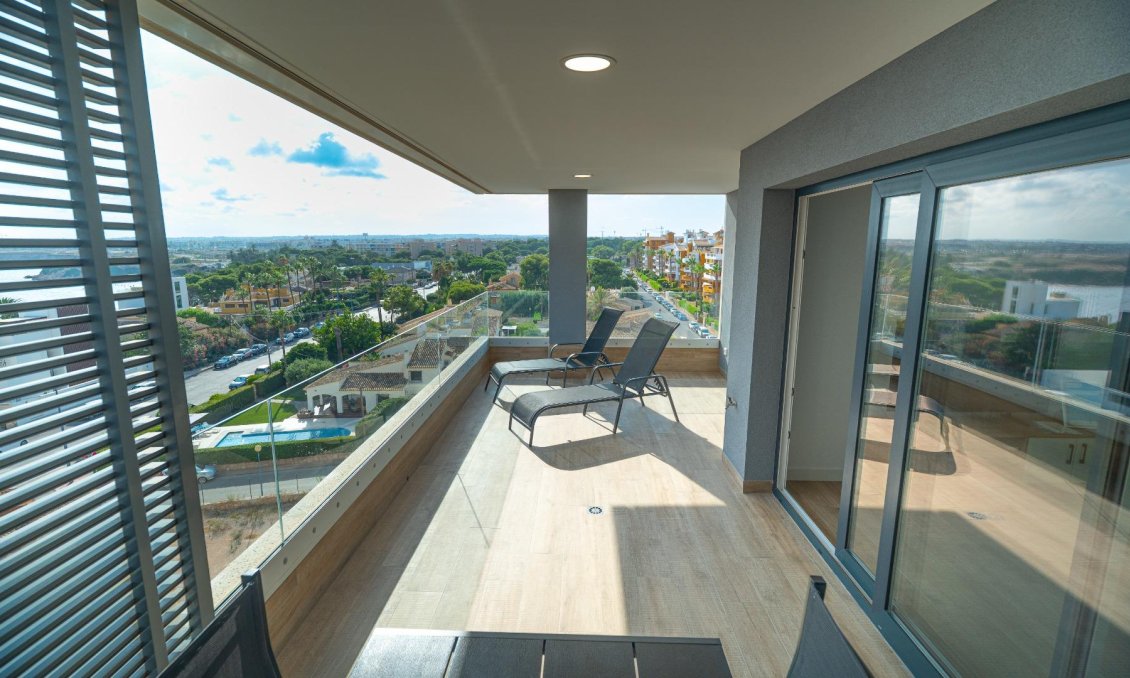 Segunda mano - Apartamento -
Torrevieja - Punta Prima