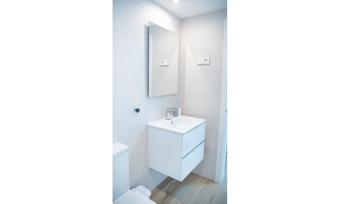 Segunda mano - Apartamento -
Torrevieja - Punta Prima