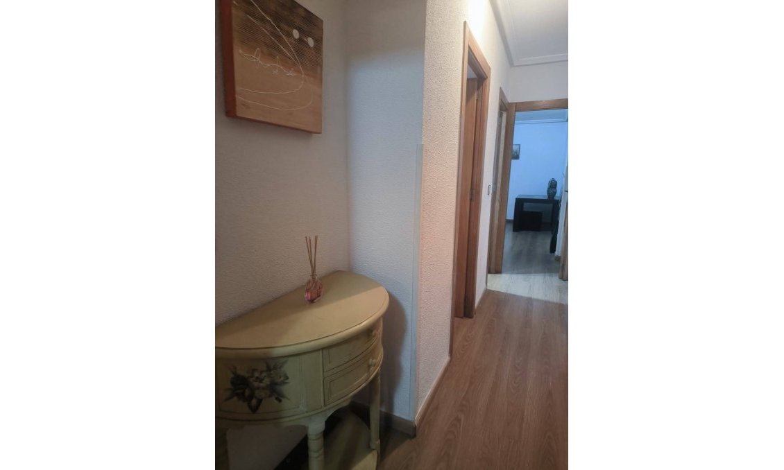 Wiederverkauf - Wohnung -
Lo Pagan - La Puntica