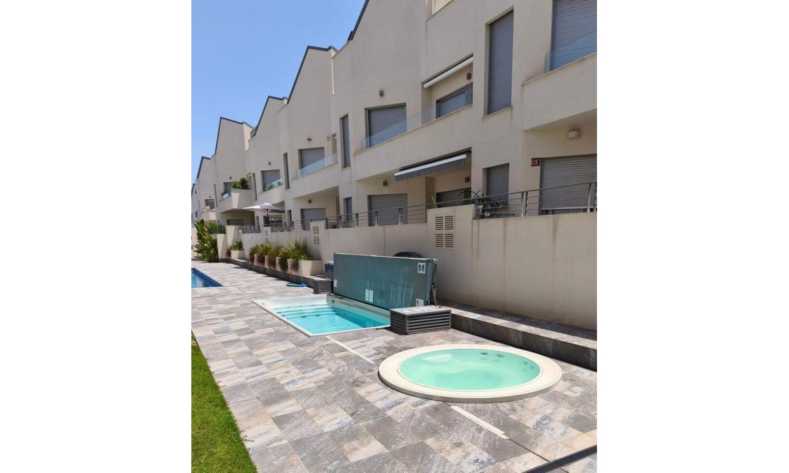 Segunda mano - Apartamento -
Torrevieja - Costa Blanca