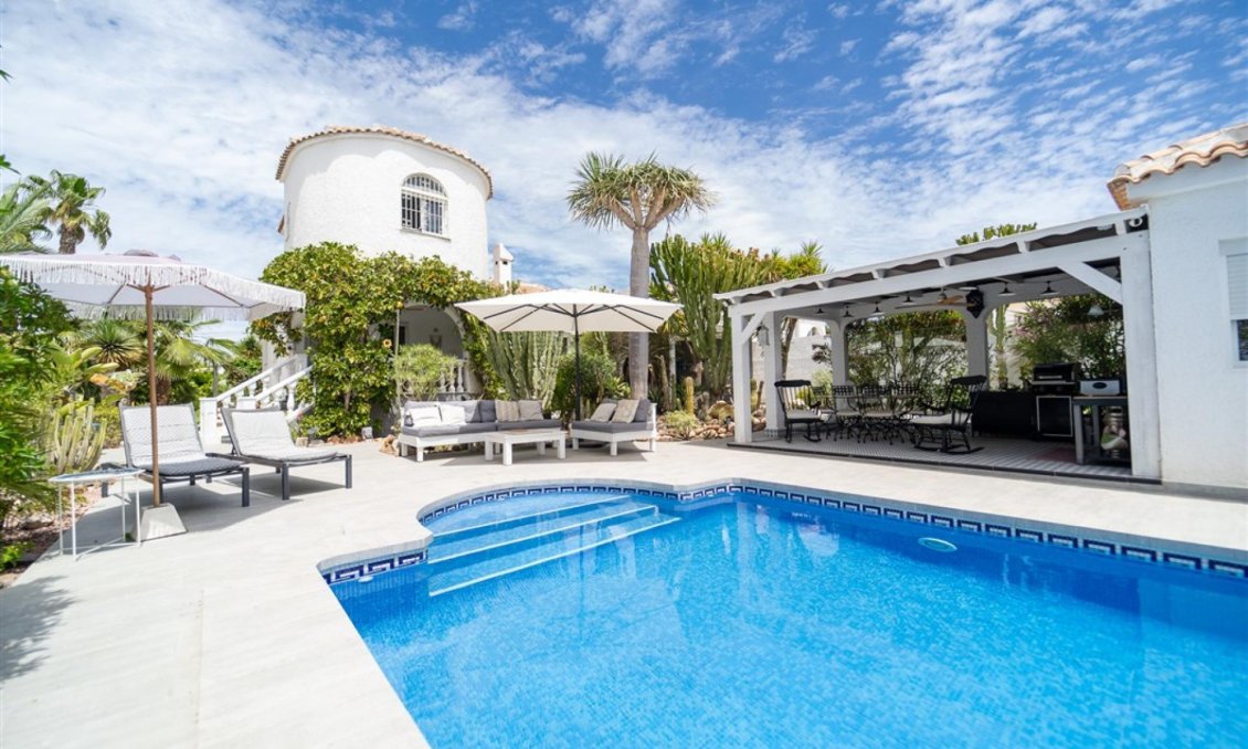 Segunda mano - Villa -
Torrevieja - Costa Blanca