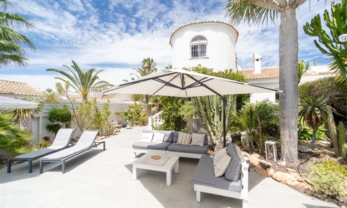 Segunda mano - Villa -
Torrevieja - Costa Blanca