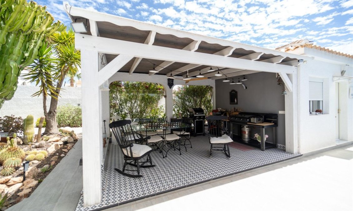 Segunda mano - Villa -
Torrevieja - Costa Blanca