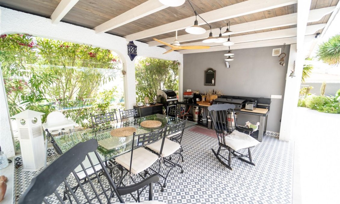 Segunda mano - Villa -
Torrevieja - Costa Blanca