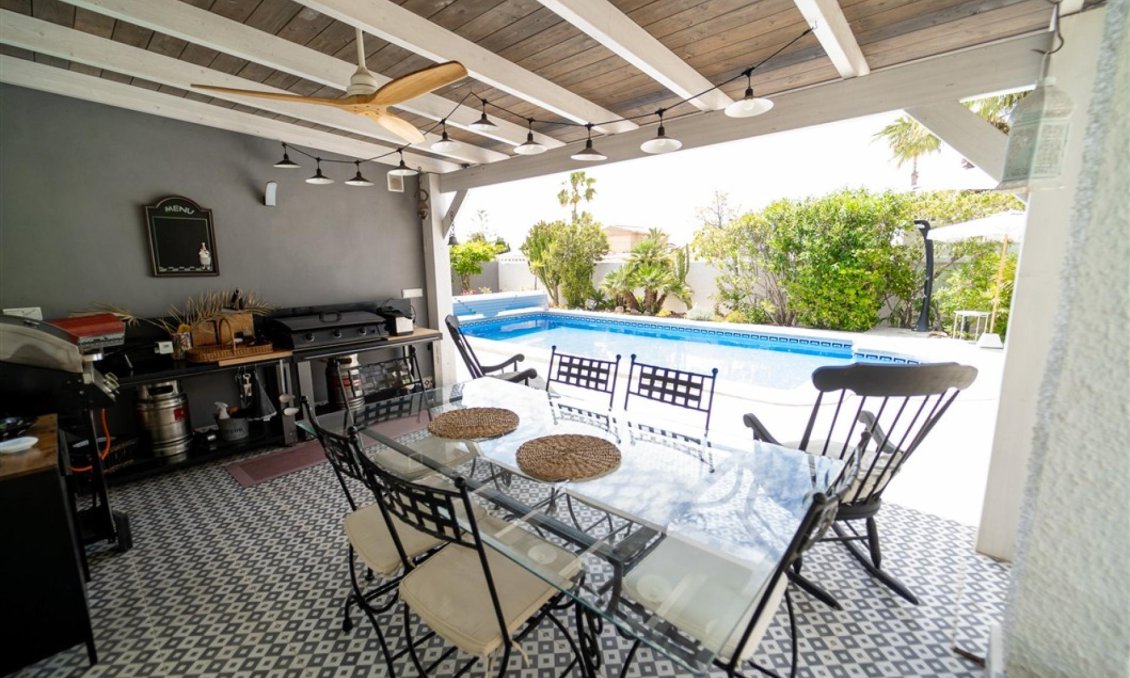 Segunda mano - Villa -
Torrevieja - Costa Blanca