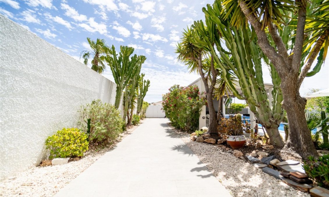 Segunda mano - Villa -
Torrevieja - Costa Blanca