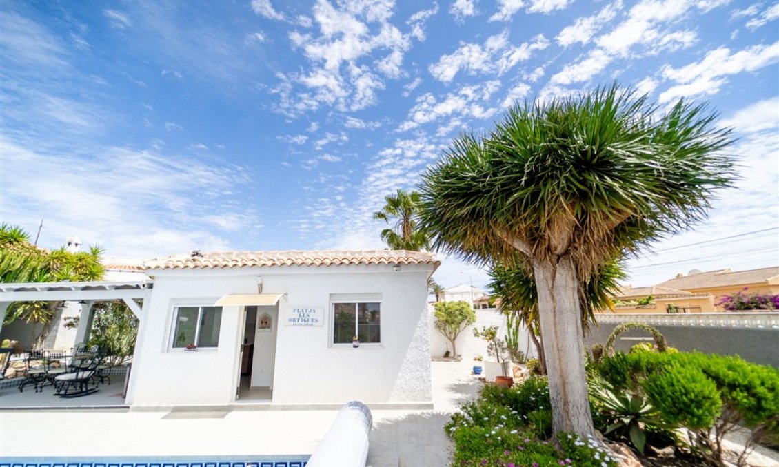 Segunda mano - Villa -
Torrevieja - Costa Blanca