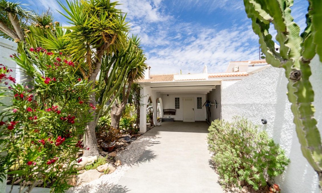 Segunda mano - Villa -
Torrevieja - Costa Blanca