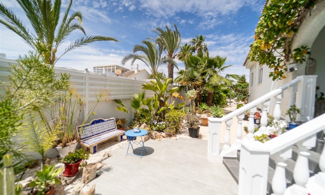 Segunda mano - Villa -
Torrevieja - Costa Blanca