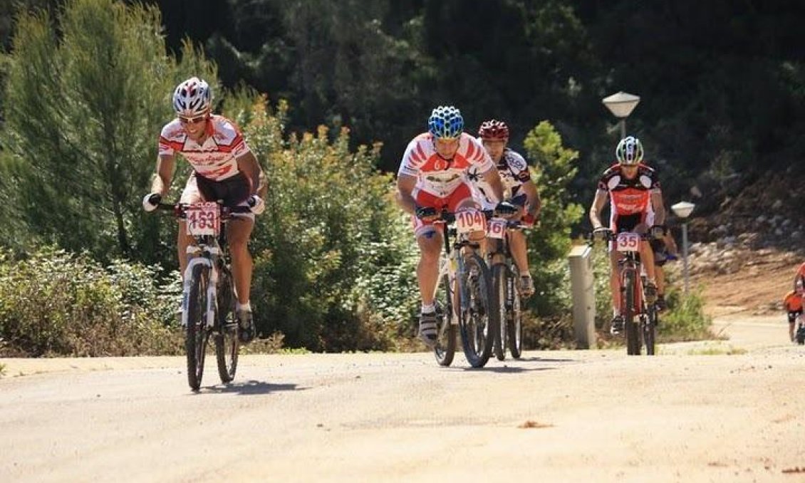 Construcție nouă - Mansardă -
Relleu - pueblo