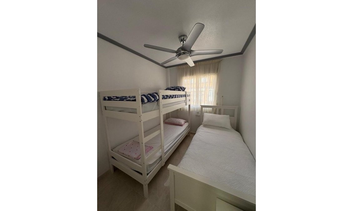 Revânzare - Mansardă -
Playa Flamenca - Costa Blanca