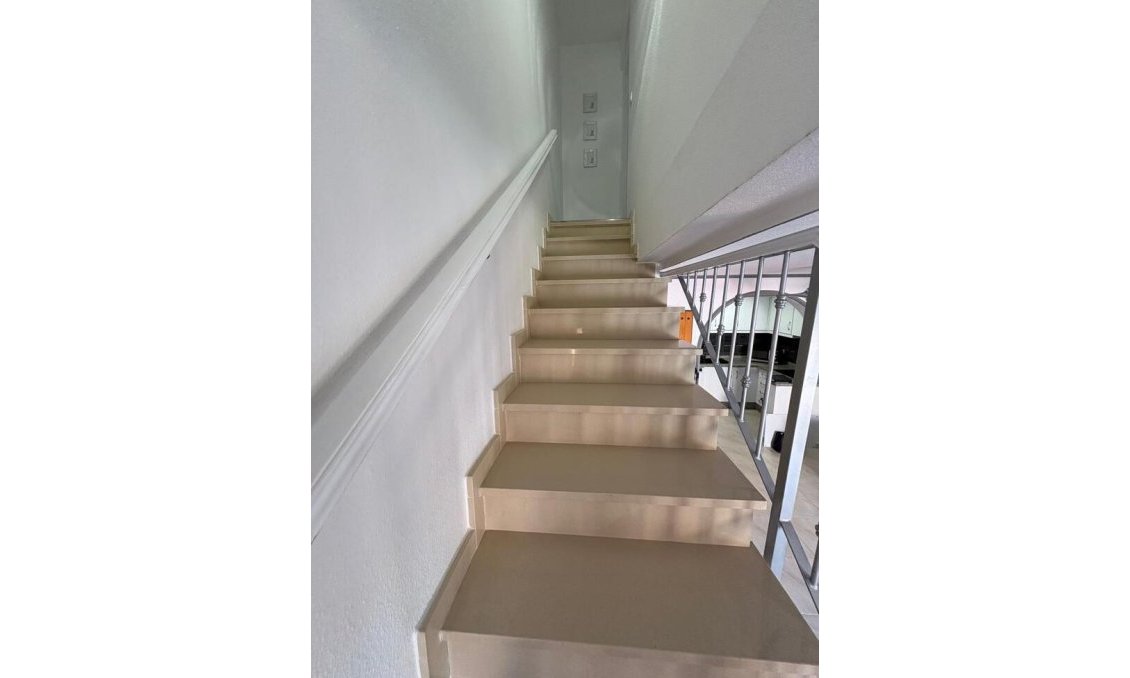 Revânzare - Mansardă -
Playa Flamenca - Costa Blanca