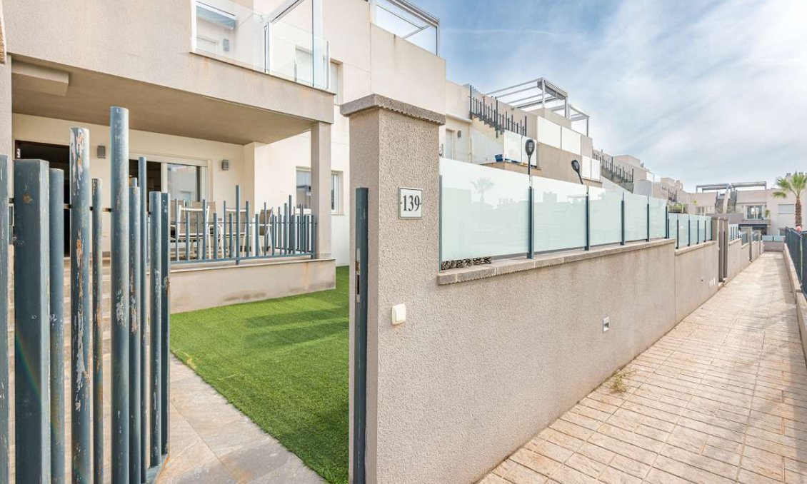 Wiederverkauf - Bungalow -
Torrevieja - Costa Blanca