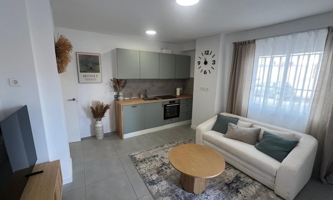 Revânzare - Apartament -
Torrevieja - Zona Los Frutales