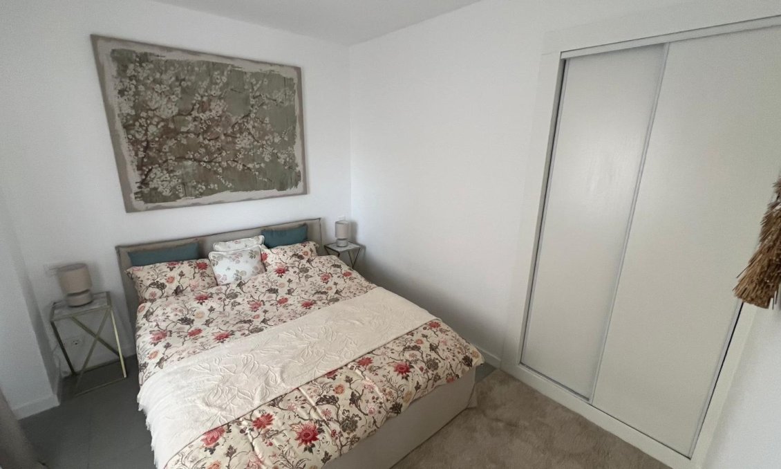 Revânzare - Apartament -
Torrevieja - Zona Los Frutales