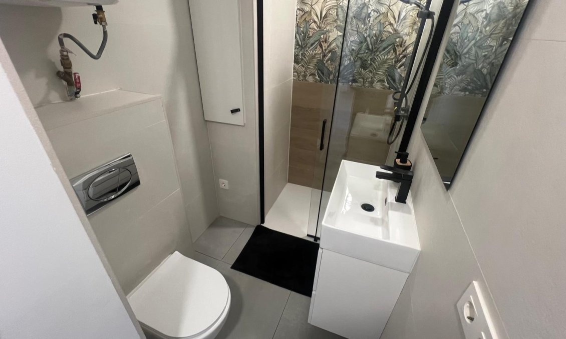 Revânzare - Apartament -
Torrevieja - Zona Los Frutales