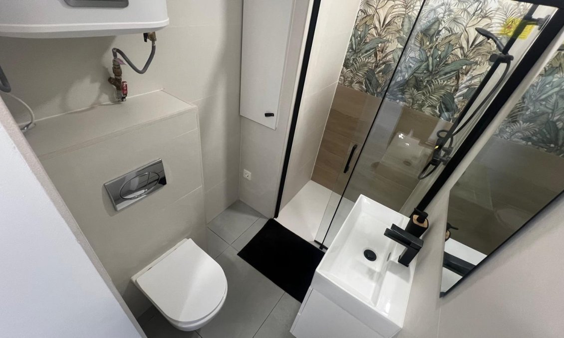 Revânzare - Apartament -
Torrevieja - Zona Los Frutales