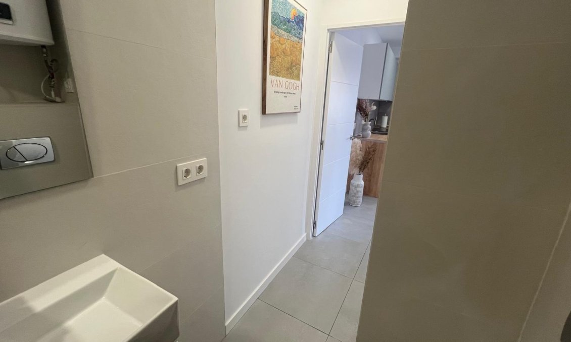 Revânzare - Apartament -
Torrevieja - Zona Los Frutales